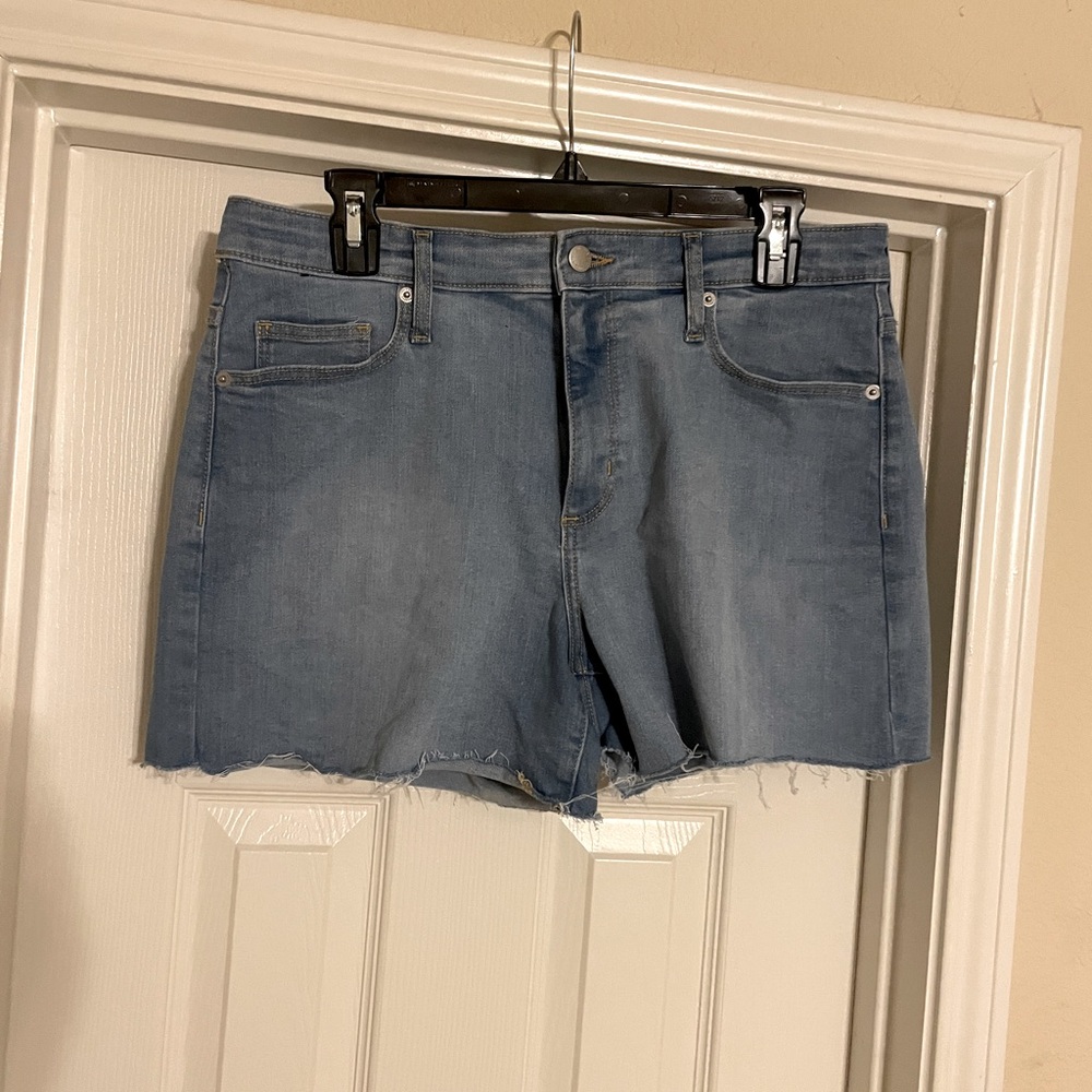 NWOT Universal Thread High Rise Denim Shorts